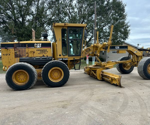 2007 CATERPILLAR 12H ENCLOSED CAB AC & BLADE VHP PLUS NUEVAS 001