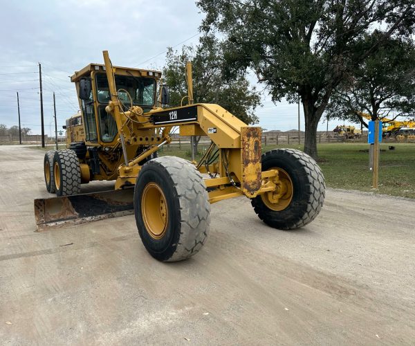 2007 CATERPILLAR 12H ENCLOSED CAB AC & BLADE VHP PLUS NUEVAS 004