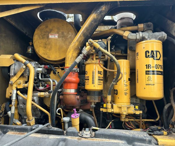 2007 CATERPILLAR 12H ENCLOSED CAB AC & BLADE VHP PLUS NUEVAS 009