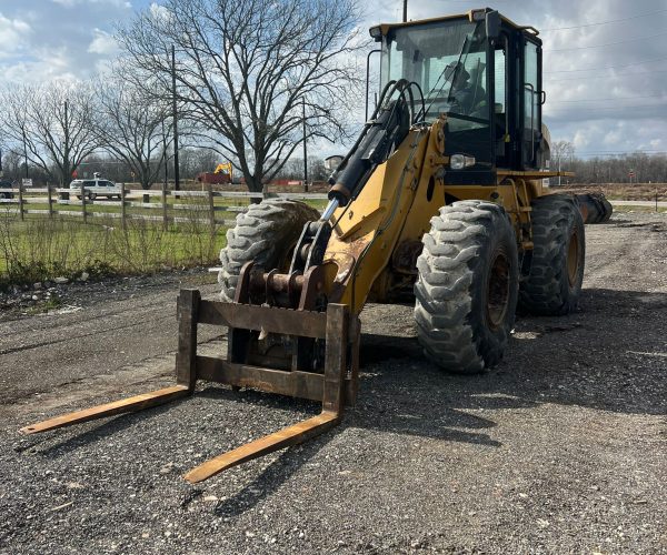 2007 CATERPILLAR 930G WHEEL ENCLOSED CAB AC LOADER W FORKS AND BUCKET 003