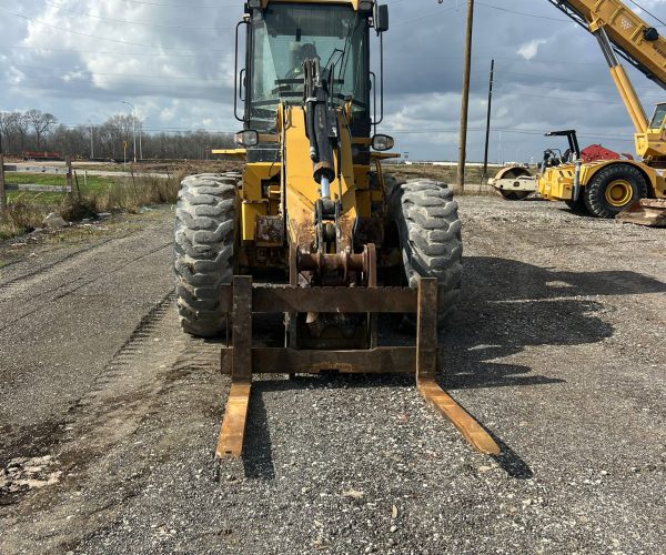 2007 CATERPILLAR 930G WHEEL ENCLOSED CAB AC LOADER W FORKS AND BUCKET 008