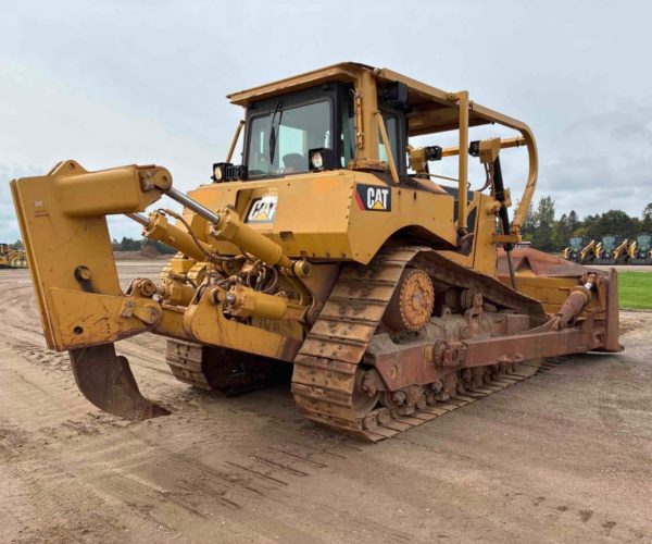 2007 CATERPILLAR D8T DOZER WITH SINGLE SHANK RIPPER W CAB 004