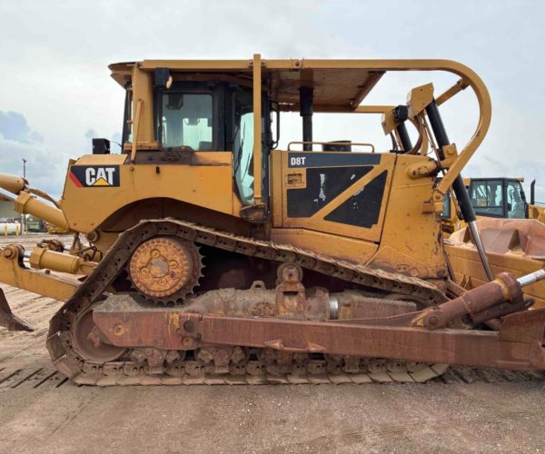 2007 CATERPILLAR D8T DOZER WITH SINGLE SHANK RIPPER W CAB 007
