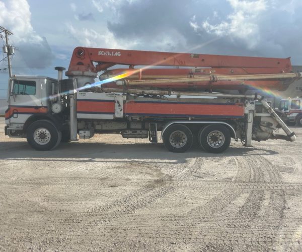 2007 CONCRETE PUMP SCHWING 32M 002