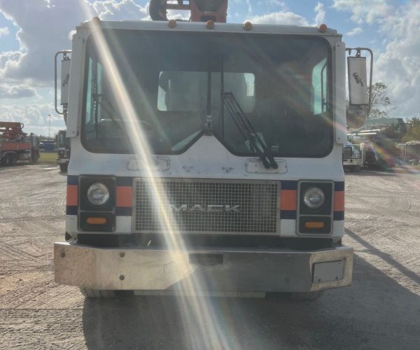 2007 CONCRETE PUMP SCHWING 32M 003