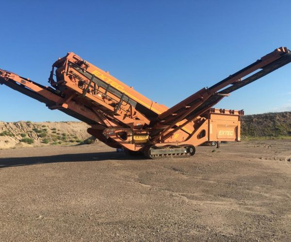 2007 EXTEC S4 CRAWLER SCREEN DOUBLE DECK SCREENING 002