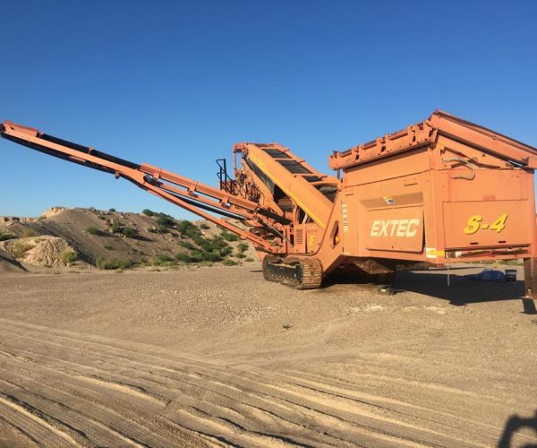 2007 EXTEC S4 CRAWLER SCREEN DOUBLE DECK SCREENING 003