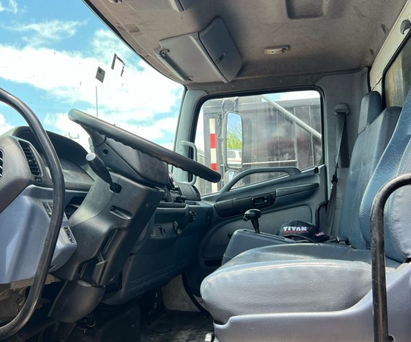 2007 HINO CLEASBY ROOFING CONVEYOR TRUCK 008