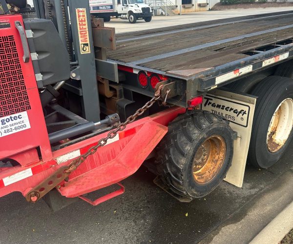 2007 INTERNATIONAL DAY CAB MOFFETT M5500 W FORKLIFT PIGGYBACK 5.500 LB CAPACITY 002