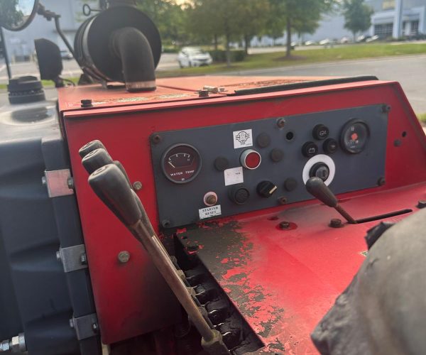 2007 INTERNATIONAL DAY CAB MOFFETT M5500 W FORKLIFT PIGGYBACK 5.500 LB CAPACITY 006
