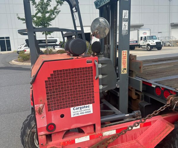 2007 INTERNATIONAL DAY CAB MOFFETT M5500 W FORKLIFT PIGGYBACK 5.500 LB CAPACITY 011