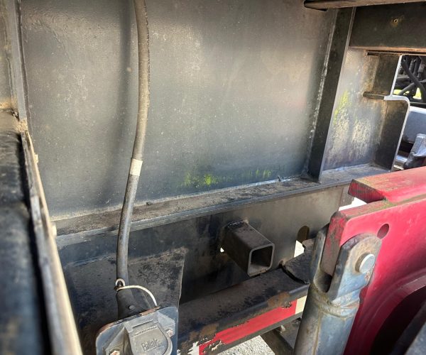 2007 INTERNATIONAL DAY CAB MOFFETT M5500 W FORKLIFT PIGGYBACK 5.500 LB CAPACITY 020