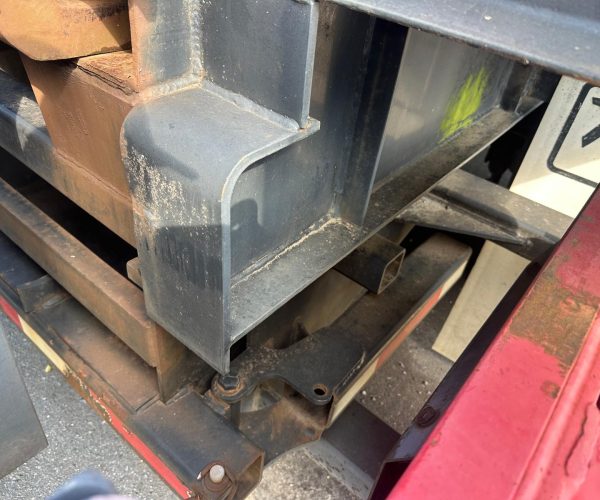 2007 INTERNATIONAL DAY CAB MOFFETT M5500 W FORKLIFT PIGGYBACK 5.500 LB CAPACITY 026