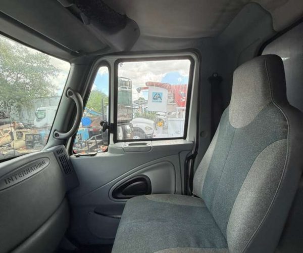 2007 INTERNATIONAL DUMP TRUCK SINGLE AXLE 008