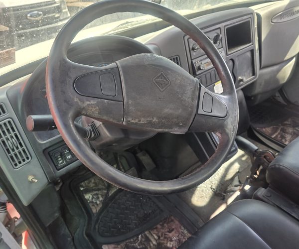 2007 INTERNATIONAL SEPTIC TANK TRUCK 2,250 GALLONS 018