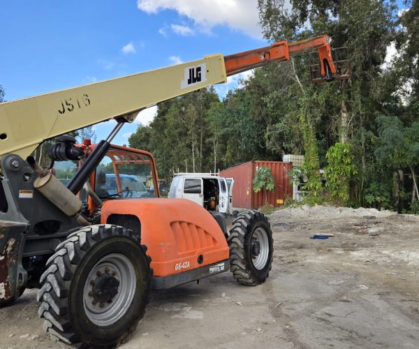 2007 JLG TELEHANDLER G642A PERKINS ENGINE 001