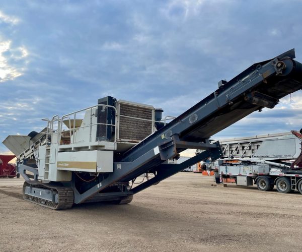 2007-METSO-LOKOTRACK-LT200HP-TRACKED-CONE-CRUSHING-PLANT-6FT-X-11FT-BELT-FEEDER-CONE-CRUSHER 001