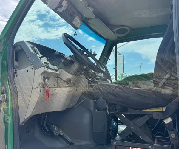 2007 STERLING LT8500 4×4 KNUCKLE-BOOM CRANE & HOOK 007