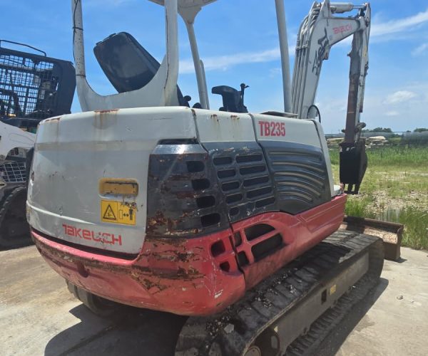 2007 TAKEUCHI TB135 MINI EXCAVATOR 001