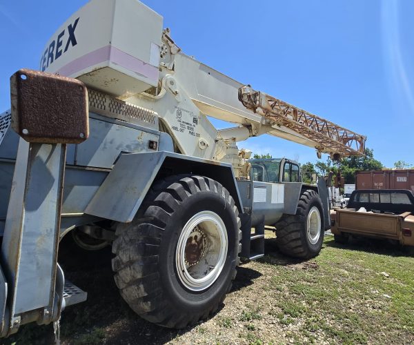 2007 TEREX CD225-1 25 TONS ROUGH TERRAIN CRANE 003