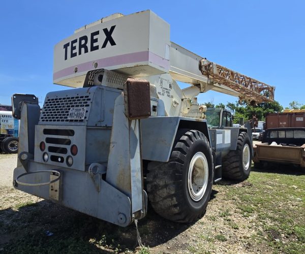 2007 TEREX CD225-1 25 TONS ROUGH TERRAIN CRANE 019