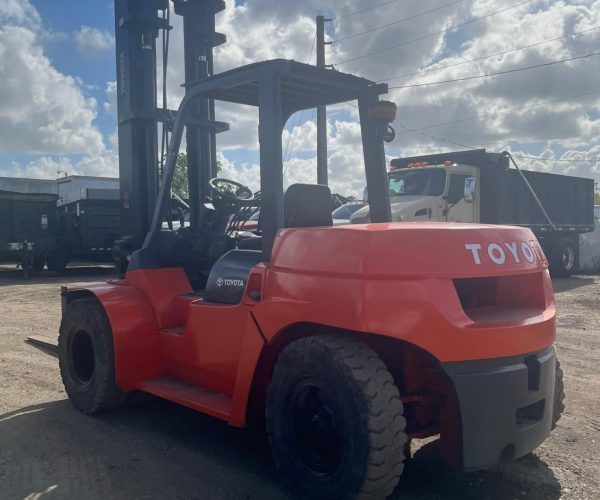 2007 TOYOTA FORKLIFT 7FDU70 DIESEL 15500 LBS 7000 KG & 8FT FORKS 006