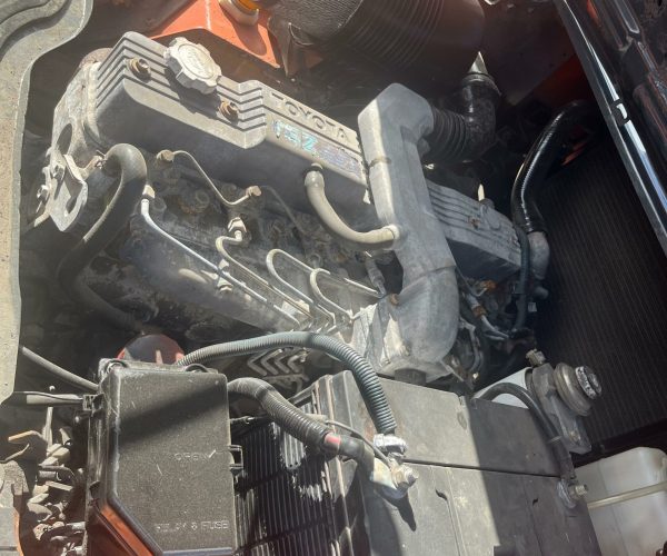 2007 TOYOTA FORKLIFT 7FDU70 DIESEL 15500 LBS 7000 KG & 8FT FORKS 008