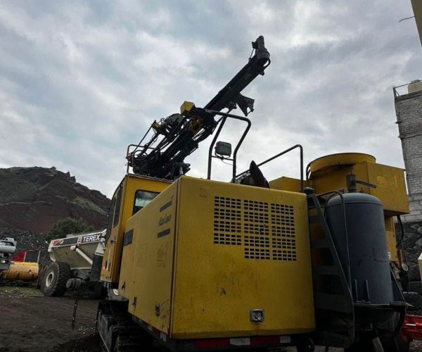 2008 ATLAS COPCO ECM 660 IV HYDRAULIC ROCK DRILL RIG CAB 009
