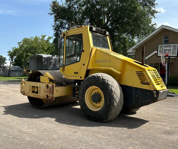 2008 BOMAG BW211D-3 SMOOTH SINGLE DRUM 84 ROLLER COMPACTOR 001
