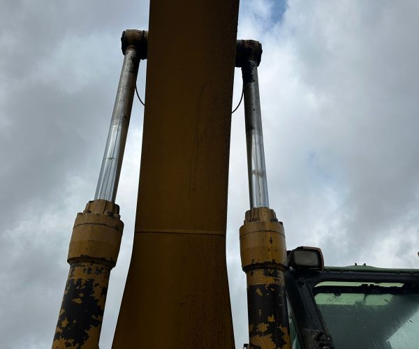 2008 CATERPILLAR 330DL EXCAVATOR 006