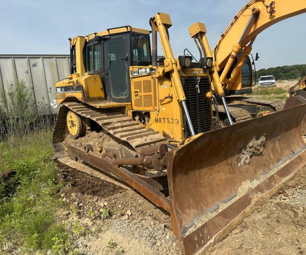 2008 CATERPILLAR D6R DOZER ENCLOSED CAB 001