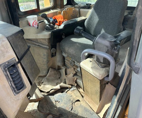 2008 CATERPILLAR D6R DOZER ENCLOSED CAB 008