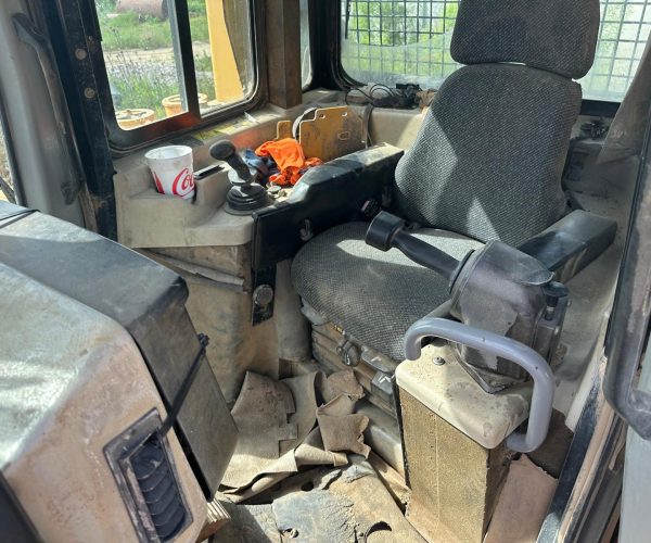 2008 CATERPILLAR D6R DOZER ENCLOSED CAB 009