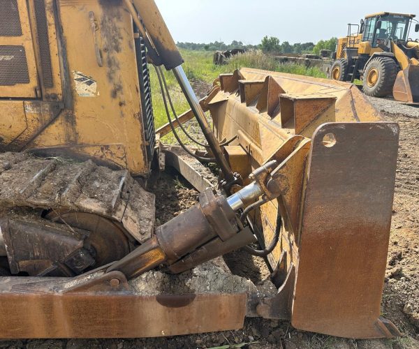 2008 CATERPILLAR D6T DOZER 010