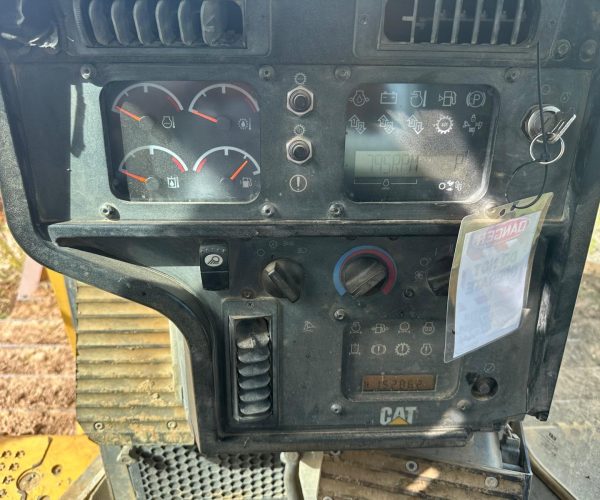 2008 CATERPILLAR D6T DOZER 012