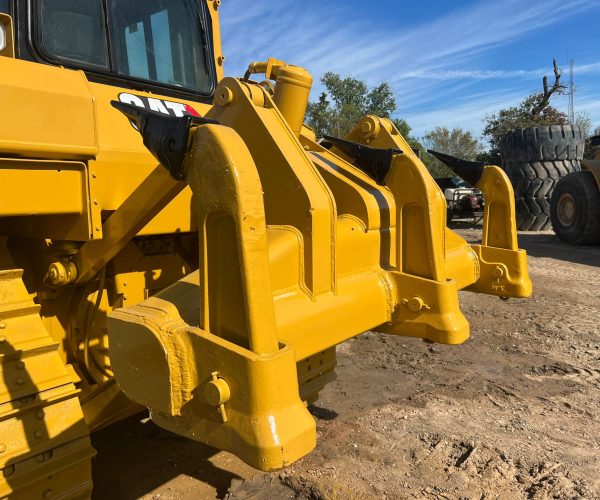 2008 CATERPILLAR DOZER D6T XL, MULTI SHANK RIPPER 010