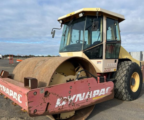 2008 DYNAPAC 252D SMOOTH DRUM ROLLER COMPACTOR 001
