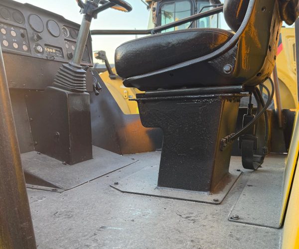 2008-DYNAPAC-CA252D-SINGLE-DRUM-DRIVE-VIBRATORY-SMOOTH-008