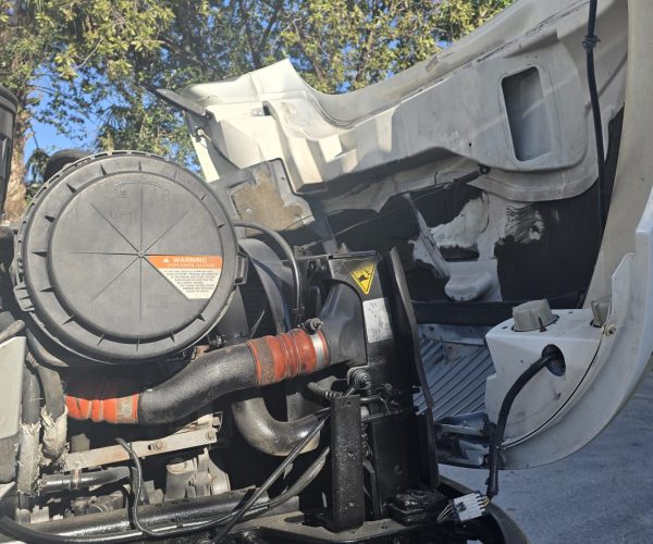 2008 INTERNATIONAL BUCKET TRUCK 019