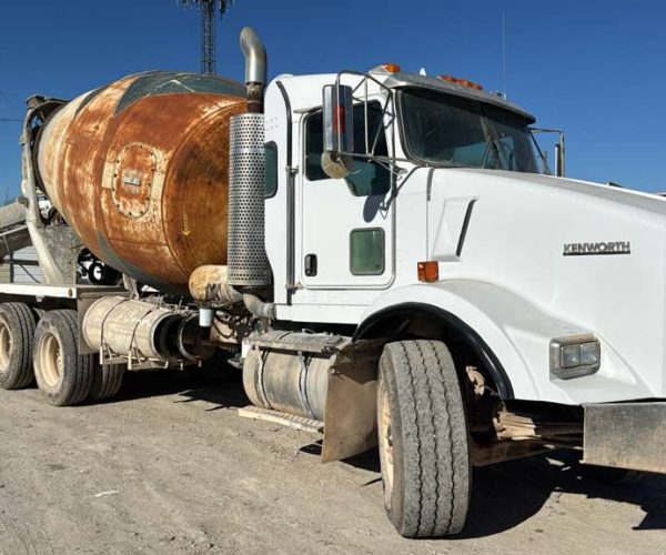 2008 KENWORTH T800 CONCRETE MIXER 10.5 YARDS 002