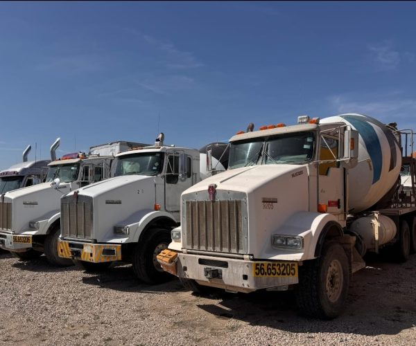 2008-KENWORTH-T800-CONCRETE-MIXER-10.5-YARDS-005