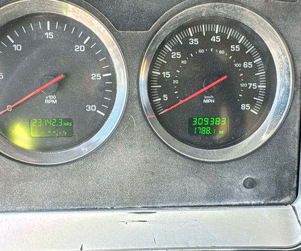 2008 KENWORTH T800 CONCRETE MIXER 10.5 YD CBMW MIXER MANUAL TRANSMISSION 010