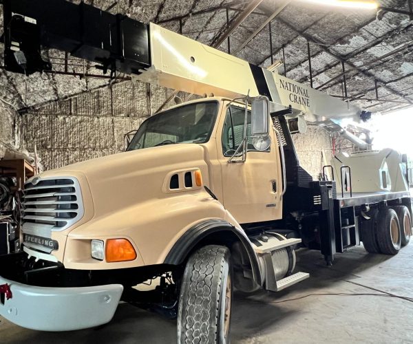 2008 STERLING LT8500 BOOM TRUCK CRANE 002