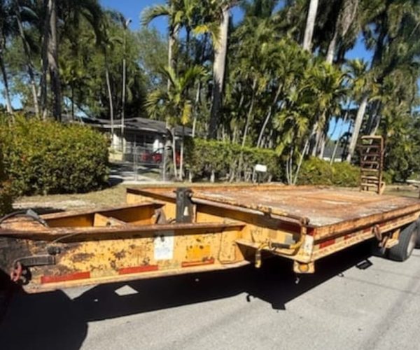 2008 UTILITY TRAILER TANDEM PIKE WITH RAMPS 001