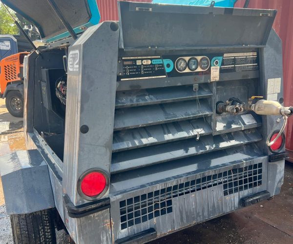 2009 AIRMAN PDS185S COMPRESSOR WITH TRAILER 002