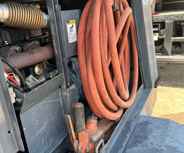 2009 AIRMAN PDS185S COMPRESSOR WITH TRAILER 014