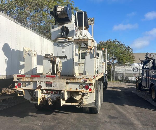 2009 ALTEC 4065APR DIGGER DERRICK TRUCK 6X6 006