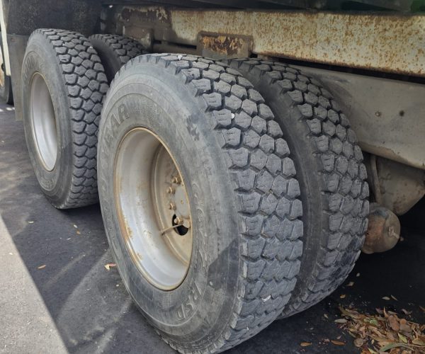 2009 ALTEC 4065APR DIGGER DERRICK TRUCK 6X6 012