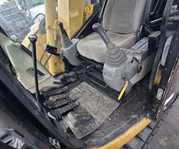 2009 CATERPILLAR 308C CR MINI EXCAVATOR ENCLOSED CAB 012
