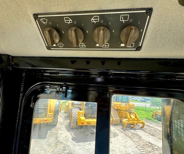 2009 CATERPILLAR D6T XL DOZER ENCLOSED CAB AC HEAT NEW 100% UNDERCARRIAGE MULTI SHANK RIPPER 010